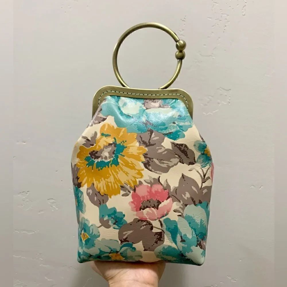 Handsewn Vintage Style Genuine Leather Floral Print Kiss lock Wristlet/Crossbody